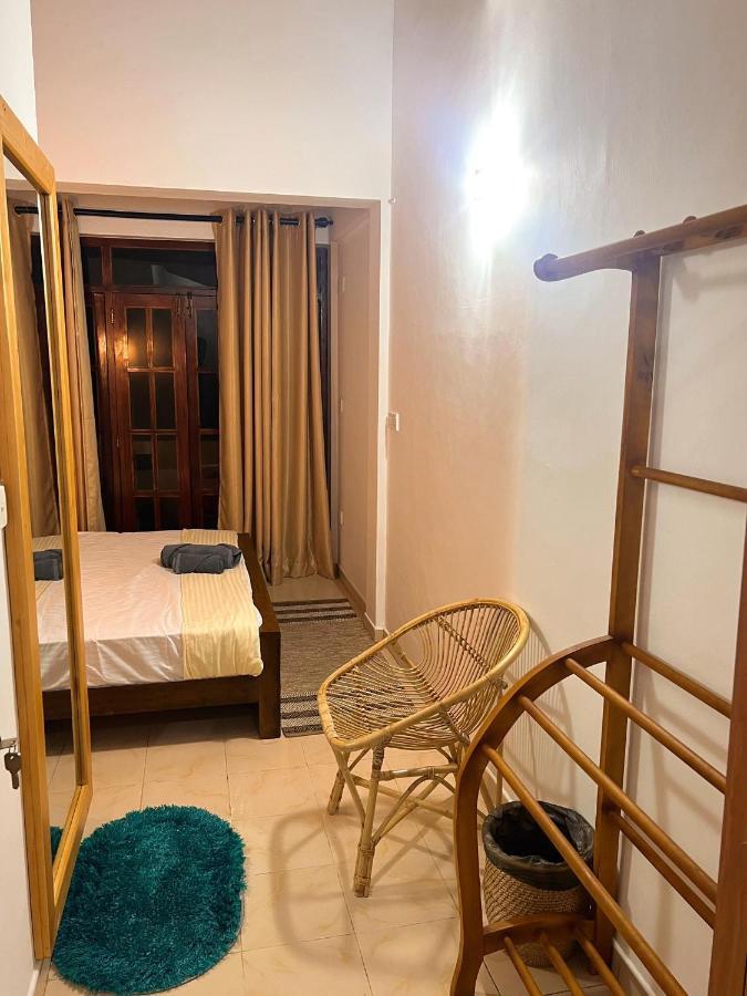 Hummus Hostel Hikkaduwa Eksteriør billede