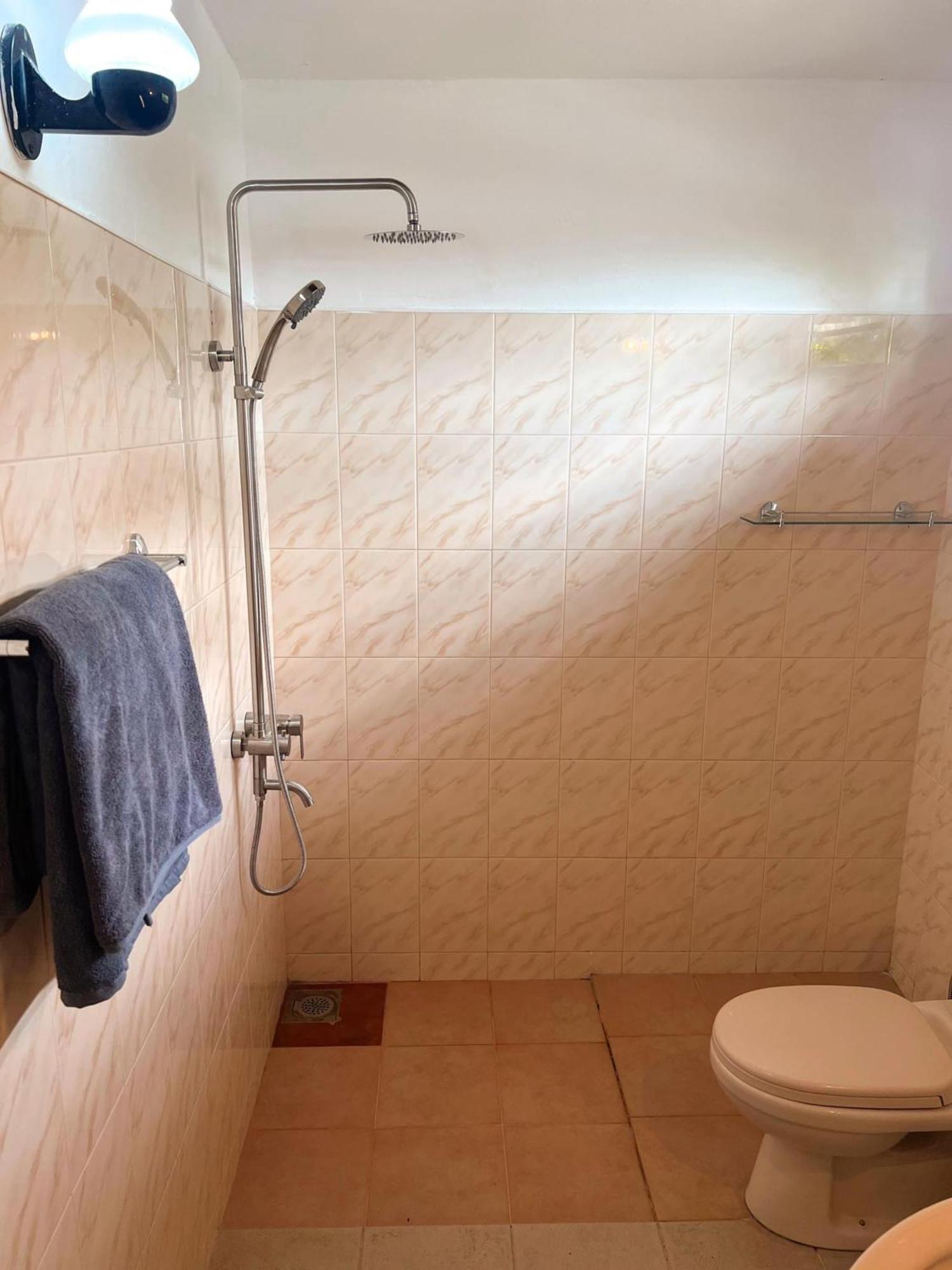 Hummus Hostel Hikkaduwa Eksteriør billede